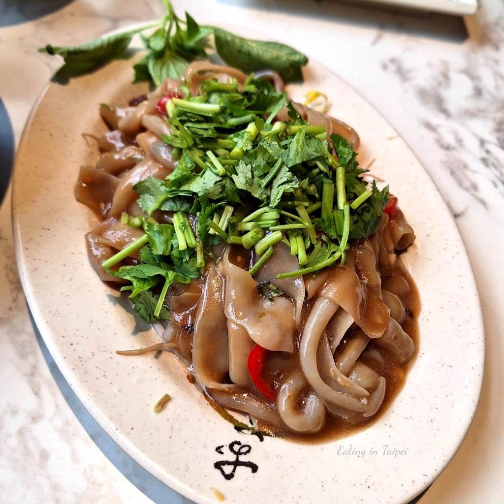 A Cheng Goose goose intestines with special sauce