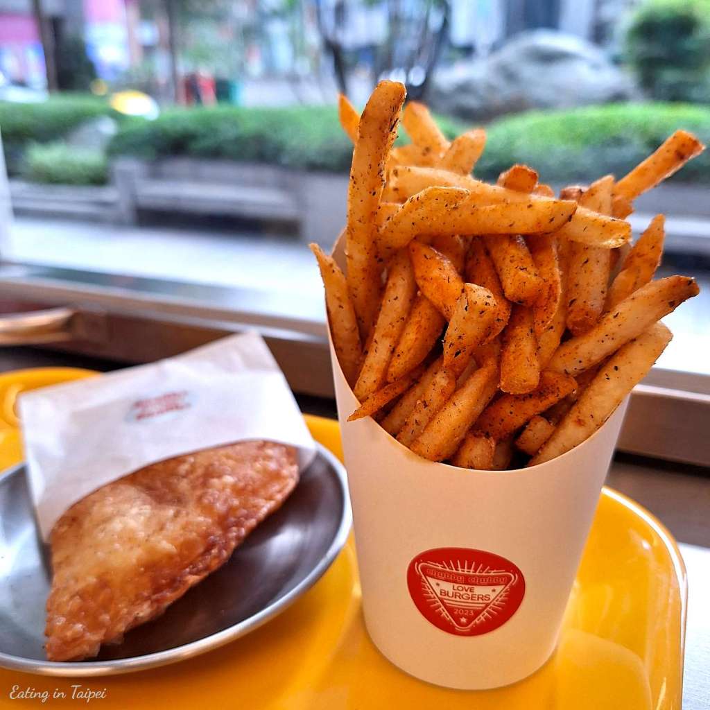 Chubby Burger fries apple pie