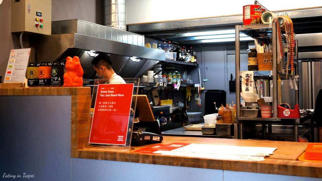 Chubby Burger inside