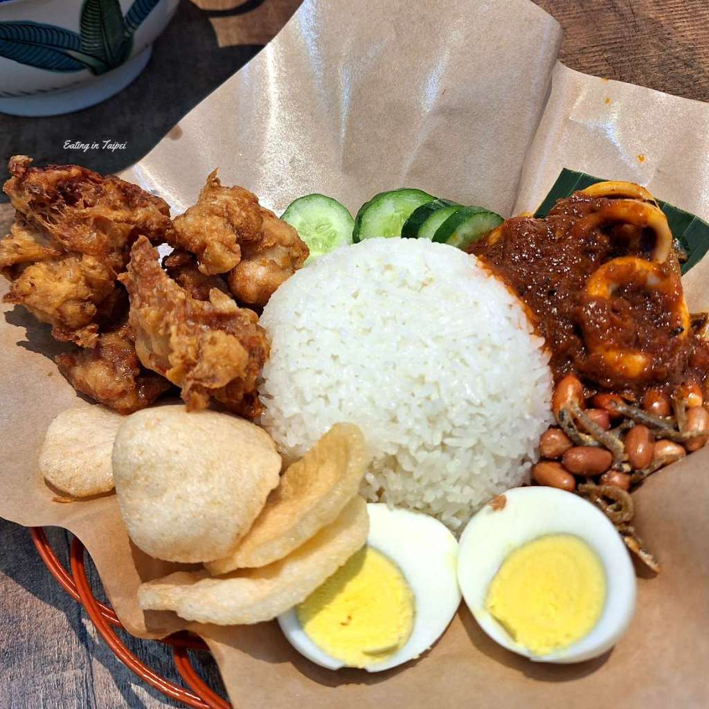 Mr Chee Kopitiam nasi lemak fried chicken with sambal squid