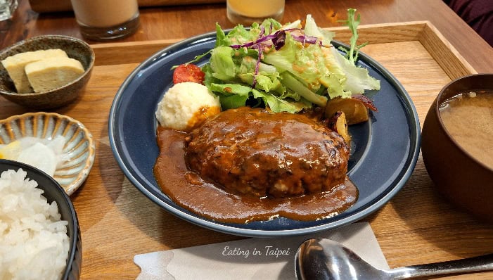 Noges kitchen burger 2